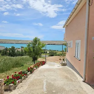 Appartamento Zdenka, Dinjiška